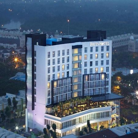 Brits Hotel Karawang Ngoại thất bức ảnh