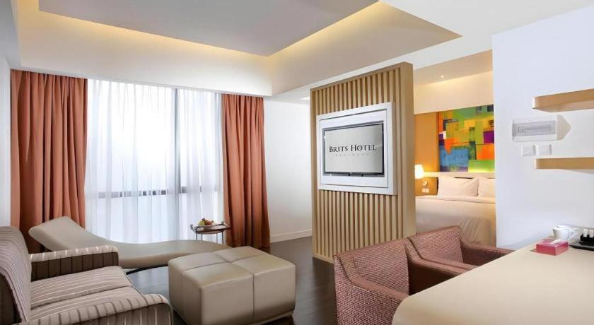 Brits Hotel Karawang Ngoại thất bức ảnh