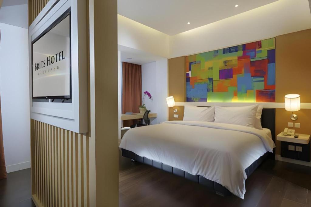 Brits Hotel Karawang Ngoại thất bức ảnh