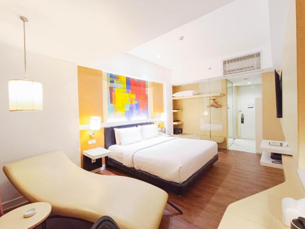 Brits Hotel Karawang Ngoại thất bức ảnh